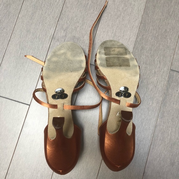 Aida Latin Dance Shoes - Picture 3 of 4